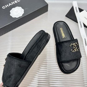 Chanel 23 осень-зима： меховые тапочки-муллер, популярная модель 