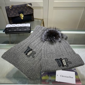 Классический комплект DIOR： шапка и шарф! Качество кашемира и кро