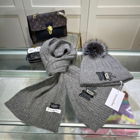Классический комплект DIOR： шапка и шарф! Качество кашемира и кро