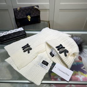 Классический комплект DIOR： шапка и шарф! Качество кашемира и кро