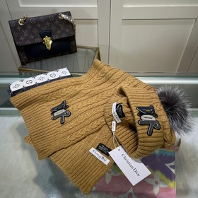Классический комплект DIOR： шапка и шарф! Качество кашемира и кро