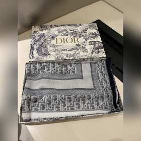 Высококачественный шарф Dior с классическим квадратным узором и б