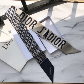 Dior, качество, идеальные детали. Ленты с разными элементами с об