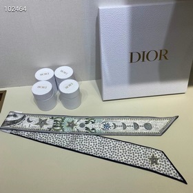 Популярная классическая серия таро-карт Dior в наличии в размере 