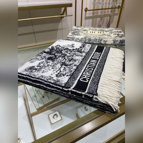 Новинка： новейшая популярная накидка от Dior 【Большая шаль Dior с