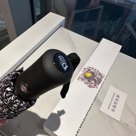 DIOR (Dior) новый трехсекционный автоматический складной зонт от 