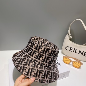 FENDI Фенди Бейсболка из серии Old Flower Классическая модель FF 