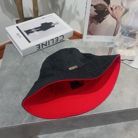 Fendi – идеальное средство для визуального уменьшения лица! Женск