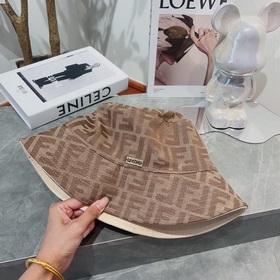 Fendi – идеальное средство для визуального уменьшения лица! Женск