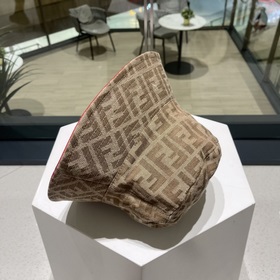 FENDI - Новая двусторонняя кепка с узором виде рыбацкой сети Кла
