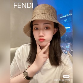 FENDI - Новая двусторонняя кепка с узором виде рыбацкой сети Кла