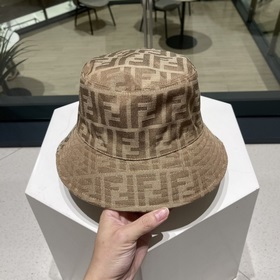 FENDI - Новая двусторонняя кепка с узором виде рыбацкой сети Кла