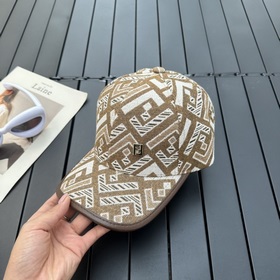 FENDI Fendi Модная бейсболка Новая модель. Рекомендуем обратить в
