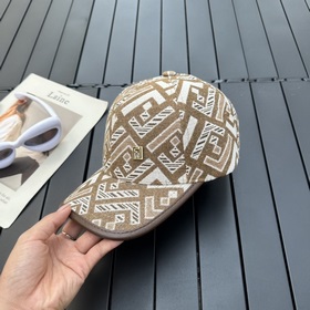 FENDI Fendi Модная бейсболка Новая модель. Рекомендуем обратить в