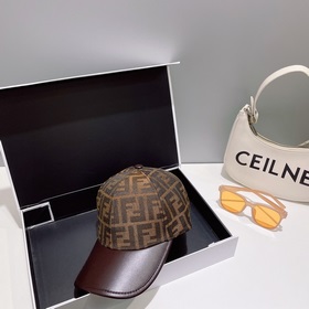 FENDI Фенди Бейсболка из серии Old Flower Классическая модель FF 