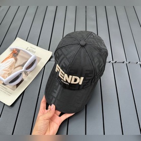FENDI Fendi Модная бейсболка Новая модель. Рекомендуем обратить в