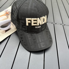 FENDI Fendi Модная бейсболка Новая модель. Рекомендуем обратить в