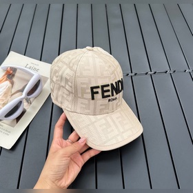 FENDI Fendi Модная бейсболка Новая модель. Рекомендуем обратить в