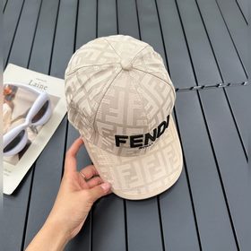 FENDI Fendi Модная бейсболка Новая модель. Рекомендуем обратить в