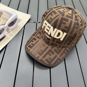 FENDI Fendi Модная бейсболка Новая модель. Рекомендуем обратить в