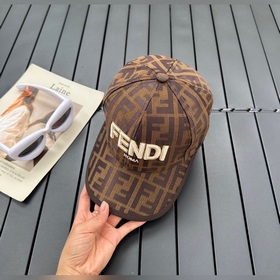 FENDI Fendi Модная бейсболка Новая модель. Рекомендуем обратить в