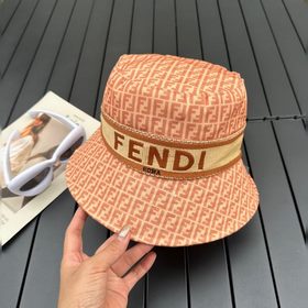 FE*DI Fendi весна-лето 2023, новая модель рыбацкой кепки с двойны