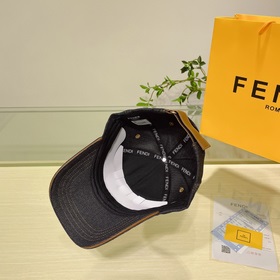 Новая модель джинсовой бейсболки FENDI Усовершенствованная технол