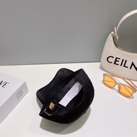 FENDI Фенди Бейсболка из серии Old Flower Классическая модель FF 