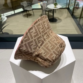 FENDI - Новая двусторонняя кепка с узором виде рыбацкой сети Кла