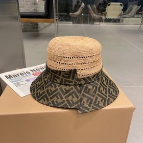 Новая модель шляпы FD Fendi, изготовлена из рафии, с комбинирован