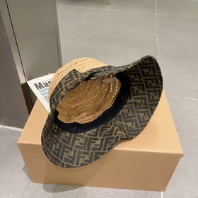 Новая модель шляпы FD Fendi, изготовлена из рафии, с комбинирован