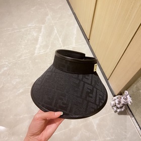 В комплекте с пылезащитным чехлом 【FENDI Новая модель летней кол