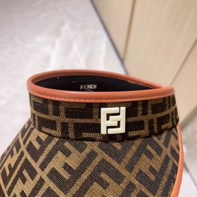 В комплекте с пылезащитным чехлом 【FENDI Новая модель летней кол
