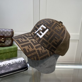 Новинка — FENDI, новая бейсболка, версия для покупки через посре