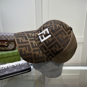 Новинка — FENDI, новая бейсболка, версия для покупки через посре