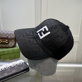 Новинка — FENDI, новая бейсболка, версия для покупки через посре