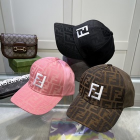 Новинка — FENDI, новая бейсболка, версия для покупки через посре