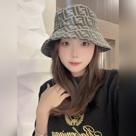 FENDI Фенди Кепка с логотипом в стиле винтаж. Кепки FD в стиле ви