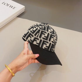 FENDI вышитая бейсболка, лаконичная и элегантная, чрезвычайно при