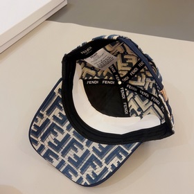 FENDI вышитая бейсболка, лаконичная и элегантная, чрезвычайно при