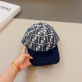 FENDI вышитая бейсболка, лаконичная и элегантная, чрезвычайно при