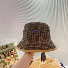 【Fendi】 Новая модель 2023 года, синхронизированная с магазинами,