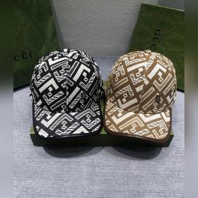Fendi Мужская и женская одежда