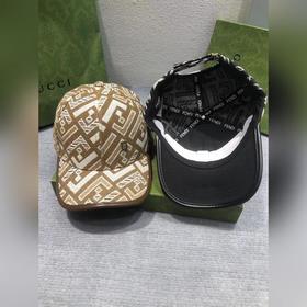 Fendi Мужская и женская одежда
