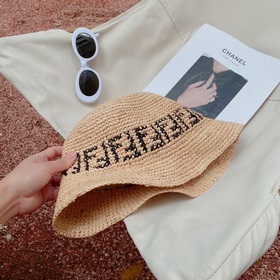 FD Fendi новая ручная соломенная шляпа, полностью связанная вручн