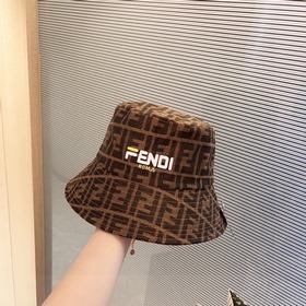 【Fendi】 Новая модель 2023 года, синхронизированная с магазинами, 