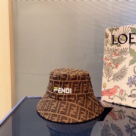 【Fendi】 Новая модель 2023 года, синхронизированная с магазинами, 