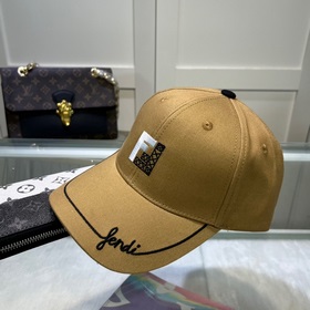 Новинка — FENDI, новая бейсболка, версия для покупки через посре