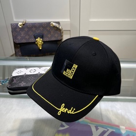 Новинка — FENDI, новая бейсболка, версия для покупки через посре