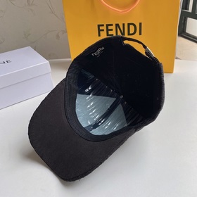 Fendi FF, оригинальная бейсболка [модель из фирменного магазина] 